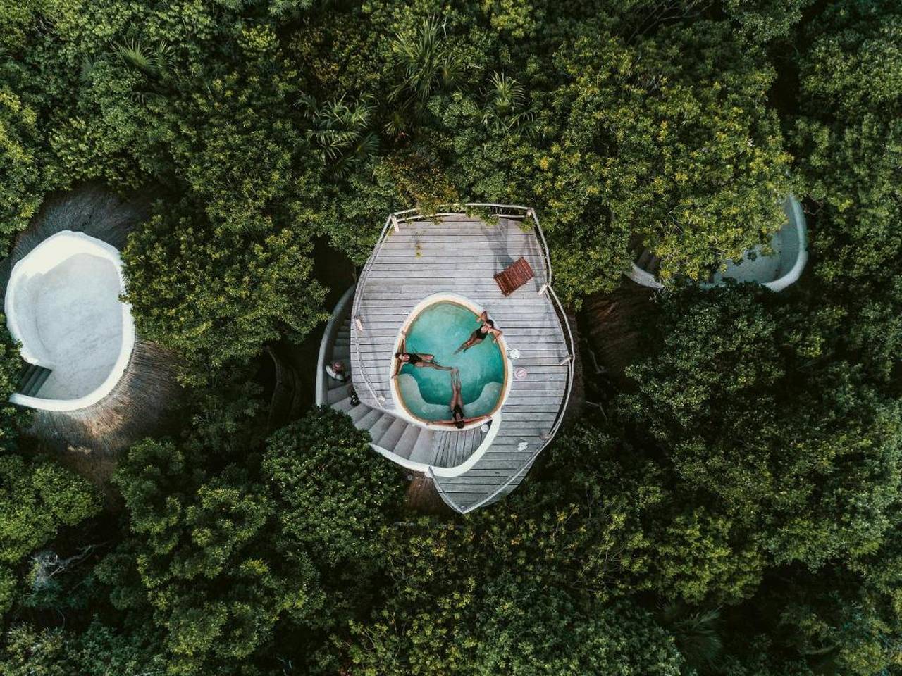 Private rooftop swimming pool