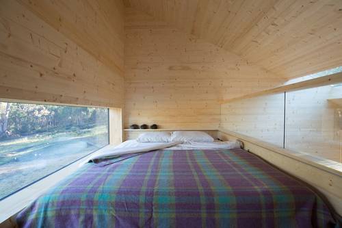 Sleeping loft with King-size bed